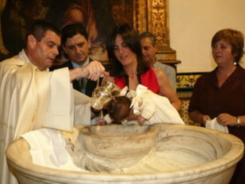 Bautizo de Carmen Gallardo Martin, hija del doctor Gallardo y Mamen Martin