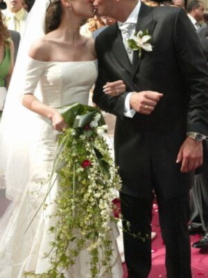 Tamara,la cantante sevillana se caso en San Lorenzo con el empresario Daniel Roque