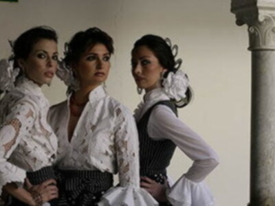 Los mejores trajes de flamenca de Pilar Vera , la modista sevillana de las misses