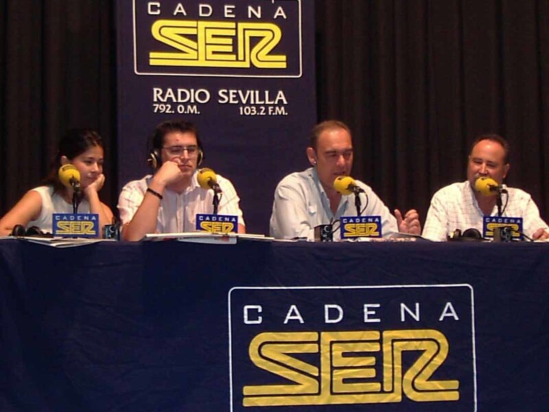 Sevilla pueblo a pueblo de Pedro Preciado en Radio Sevilla,doblemente galardonado