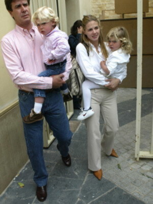 Cayetano Martinez de Irujo y Genoveva Casanova se casan el 15 de octubre en Sevilla,palacio de Dueñas