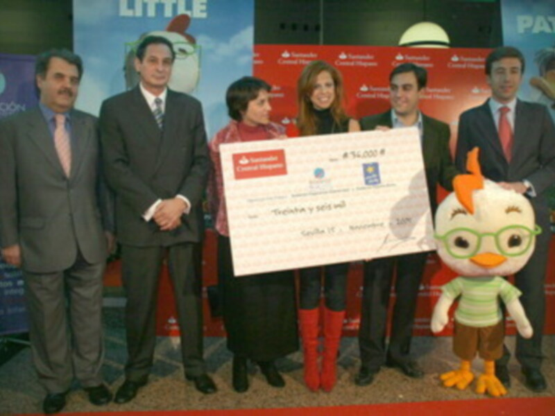 Famosos de Sevilla en el estreno de pelicula Disney