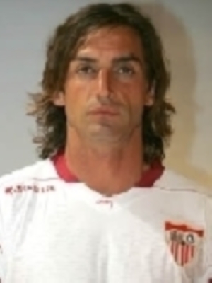 El Comité de Competición quita la segunda amarilla al sevillista Javi Navarro