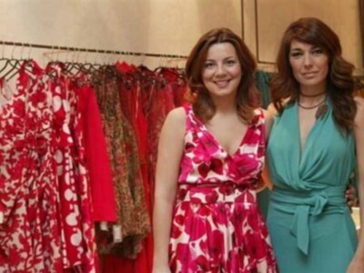 Raquel Revuelta ejerce de madrina en la inauguración de la tienda Etxart & Panno