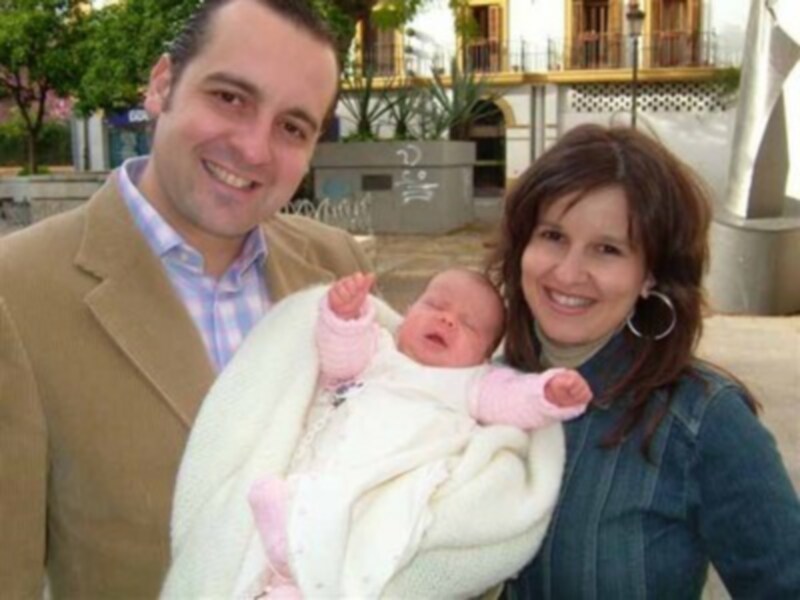 Enrique Casellas nos presenta a su hija Pastora de los Reyes