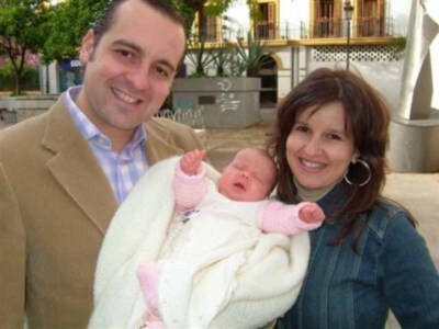 Enrique Casellas nos presenta a su hija Pastora de los Reyes