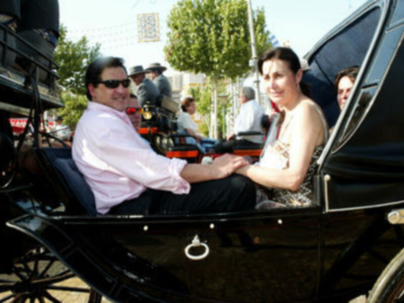 Cronica de Marina Bernal sobre los famosos en la Feria de Sevilla 2006