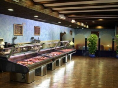 Comienza en Sevilla la primera red de franquicias de marisco Marcamar frente Santa Justa