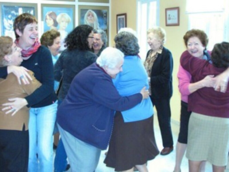 El Ayuntamiento de Mairena propone la risoterapia como la solución a los problemas de los mayores del pueblo