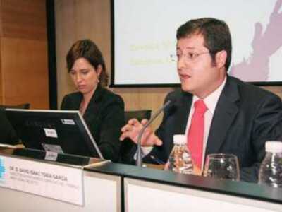 Profesionales laborales se reunen para debatir la nueva ley de Igualdad