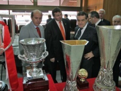 Gigi Becali "Si esta noche el Sevilla gana, que tambien se traiga la Champions