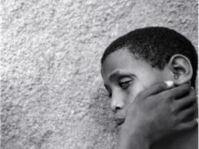 MÉDICOS DEL MUNDO, LA PRESIDENTA DEL PARLAMENTO DE ANDALUCÍA Y EL ALCALDE DE SEVILLA INAUGURAN LA EXPOSICIÓN DEL X PREMIO DE FOTOGRAFÍA HUMANITARIA LUIS VALTUEÑA