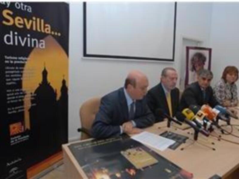 EL VIA CRUCIS DEL ALJARAFE ABRE LOS ACTOS DE CARA A LA SEMANA SANTA EN LA PROVINCIA