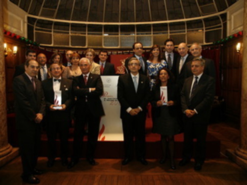 El Hospital de Basurto y la familia Corcóstegui premiados