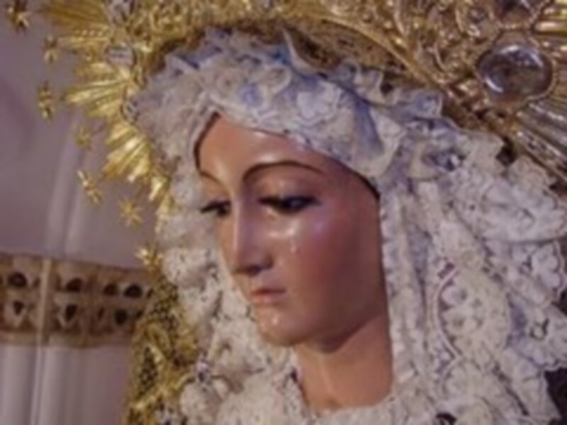 La Virgen de la Soledad de Huévar se salva milagrosamente de las llamas