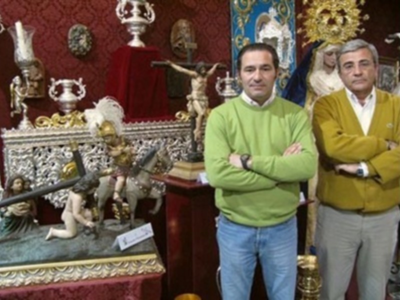 «El barroco hecho arte» del imaginero  de Triana Francisco Rodríguez en la tienda «Pasión Cofrade Sevilla» de Paco Gomez