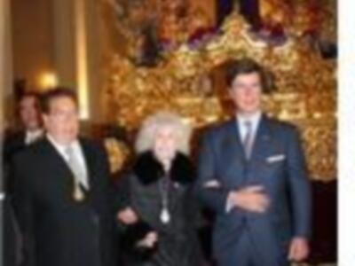 LA DUQUESA DE ALBA CON SU HIJO CAYETANO Y LA HERMANDAD DE LOS GITANOS