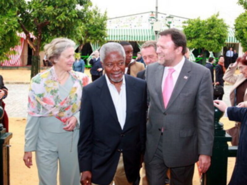 Kofi Annan,  exsecretario de las Naciones Unidas en la feria 