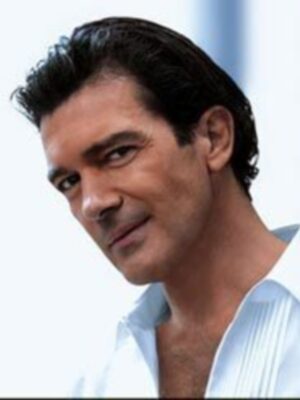 ANTONIO BANDERAS ESTRENA SU NUEVA PÁGINA WEB CON FOTOS INÉDITAS DE SU ÁLBUM FAMILIAR 