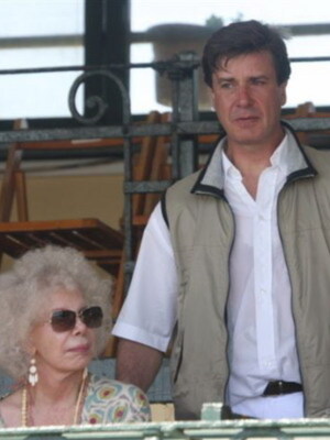 Cayetano Martinez de Irujo indignado recurre a la Justicia 