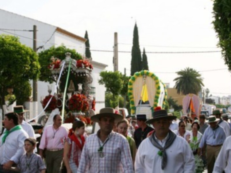       La Hermandad del Rocío de Espartinas inició ayer miércoles su peregrinación a la Aldea de El Rocío                 