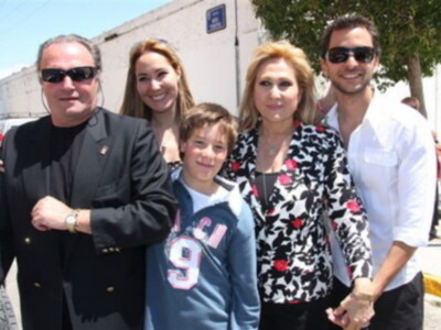 Rosario Mohedano por primera vez en familia con su novio en Chipiona 