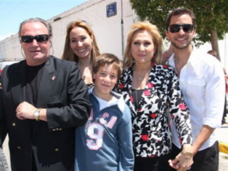 Rosario Mohedano por primera vez en familia con su novio en Chipiona 