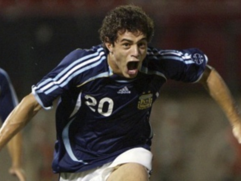 Lautaro Acosta, un píve de Oro para el Sevilla FC