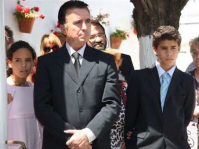 José Ortega Cano con sus hijos en Chipiona en el II Aniversario de Rocío Jurado