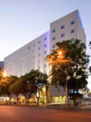 ¡Novotel Sevilla Marqués de Nervión inaugura su Terraza de Verano!