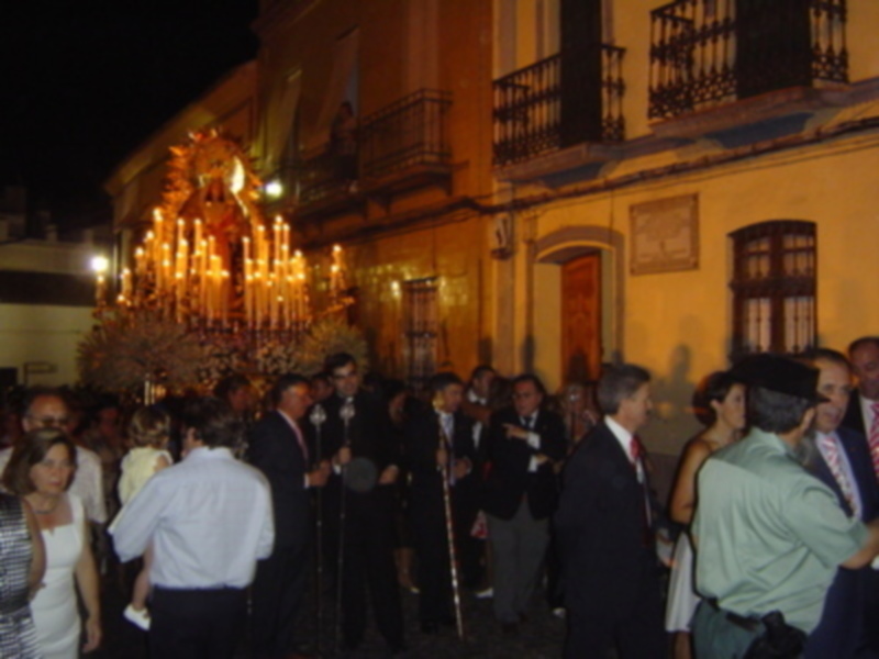 Procesión solemne de la Virgen del Robledo y Bodas de plata/oro