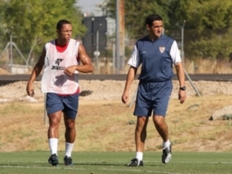 Adriano estará entre siete y diez días de baja, dependiendo de la evolución de las dolencias