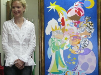 La pintora Uta autora de los carteles de Reyes Magos, Fiesta de Primavera de Sevilla y Sicab 