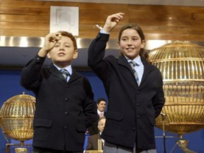 Al mal tiempo más lotería.