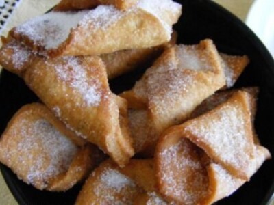 I Mercado navideño de dulces caseros en Dos Hermanas (Sevilla)