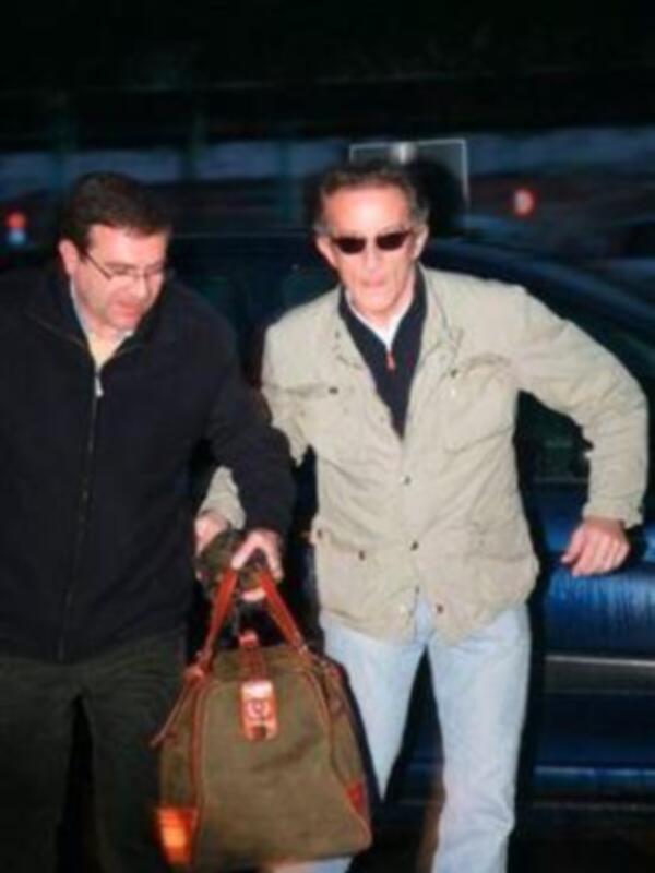 Alfonso Díez recibió el año junto a la duquesa de Alba en el palacio de Dueñas de Sevilla