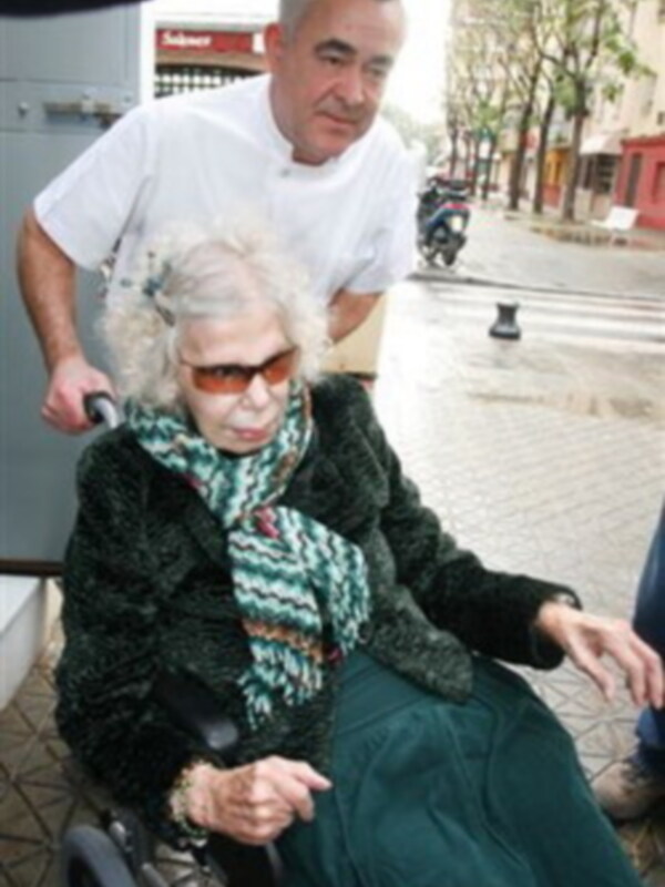      La Duquesa de Alba pasará de nuevo por el quirófano.