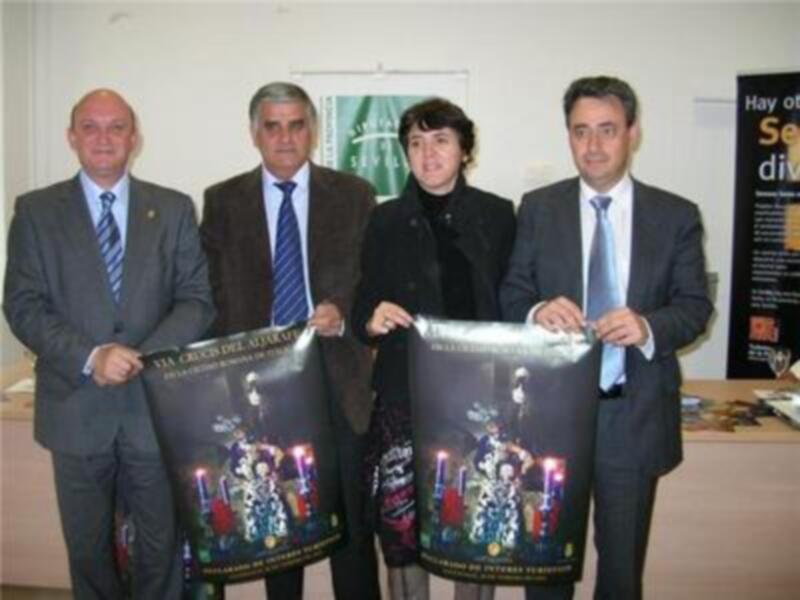   Con el Via Crucis del Aljarafe  arrancan los actos de cara a la Semana Santa en los pueblos de la provincia