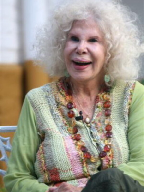 La duquesa de Alba muy recuperada en su palacio de Dueñas de Sevilla 