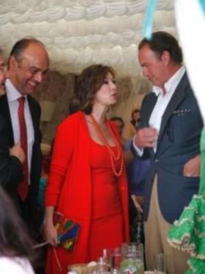 Ana Rosa Quintana con su marido y Bertín Osborne con Fabiola, disfrutaron juntos de la feria