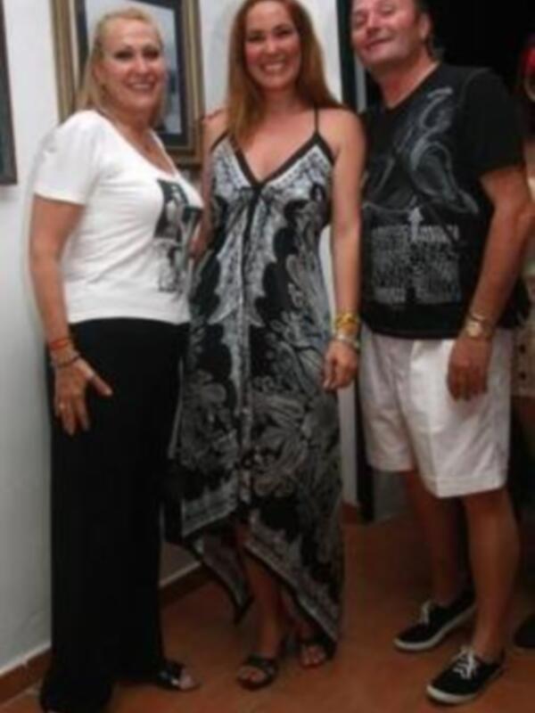 Rosa de Benito sale en defensa de su marido, Amador Mohedano: Mi marido no está arruinado y no bebe