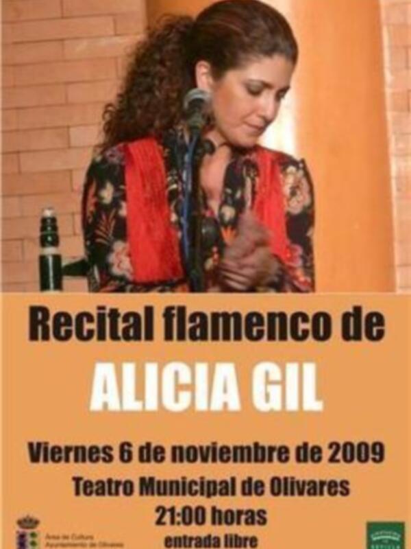 La cantaora Alicia Gil, este viernes en el teatro municipal de Olivares