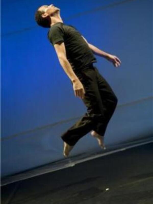 Calentando motores para la muestra de Danza Contemporánea de Sevilla 