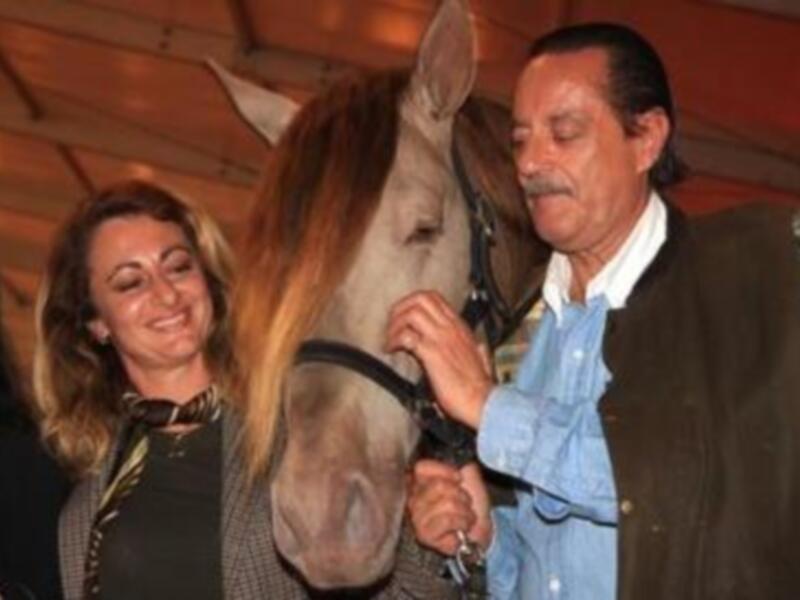 Julián Muñoz celebra su 62 cumpleaños junto a Karina: Me faltan tres años de mi vida, los que he pasado en prisión