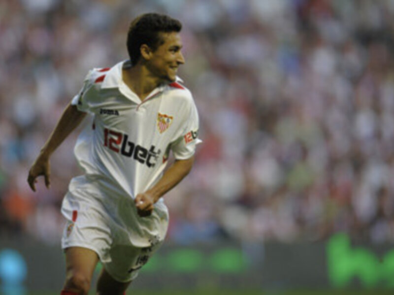 El padre de Navas asegura que su hijo no quiere salir del Sevilla