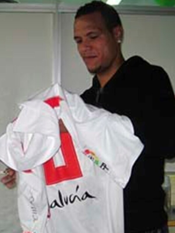 Luis Fabiano, Kanouté y Renato, posibles bajas contra el Espanyol  