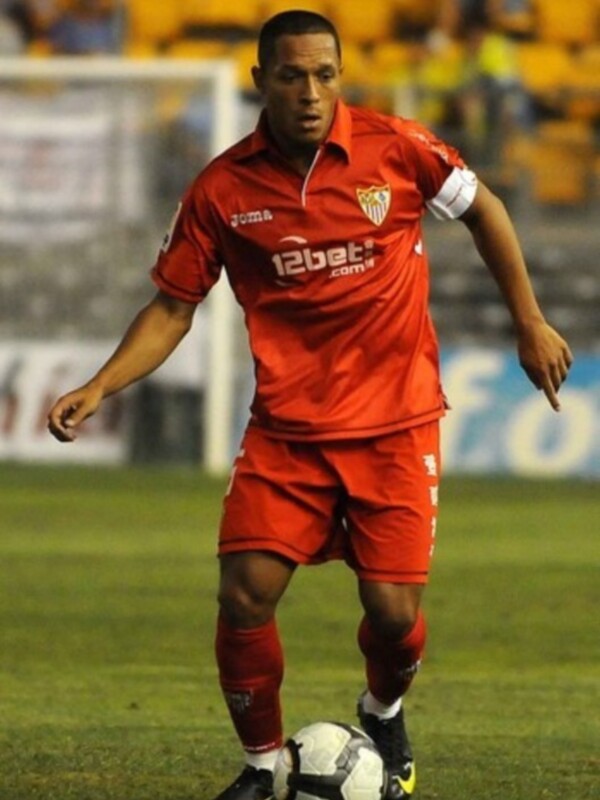 Adriano: Creo en el Sevilla y ahora que está todo tan cerca no lo vamos a dejar escapar 