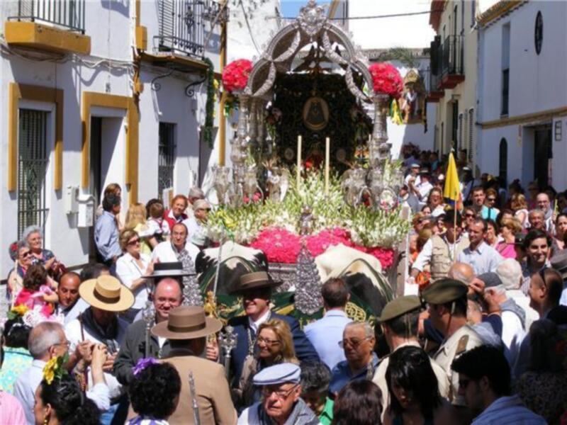 Gines vivirá el martes su multitudinaria Salida de las Carretas al Rocío, Fiesta de Interés Turístico de Andalucía