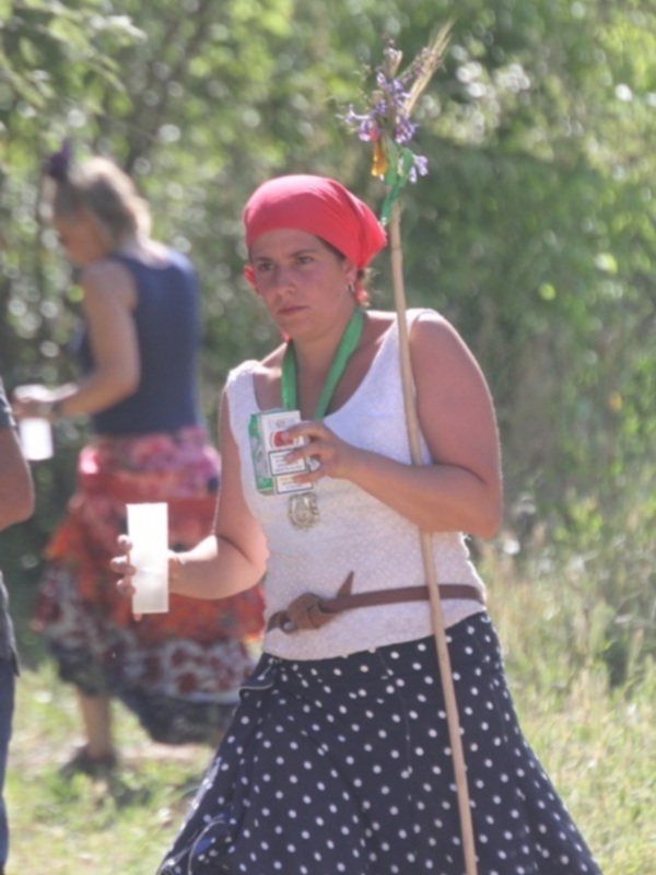 La hija de Belén Ordoñez hace el camino de vuelta del Rocío