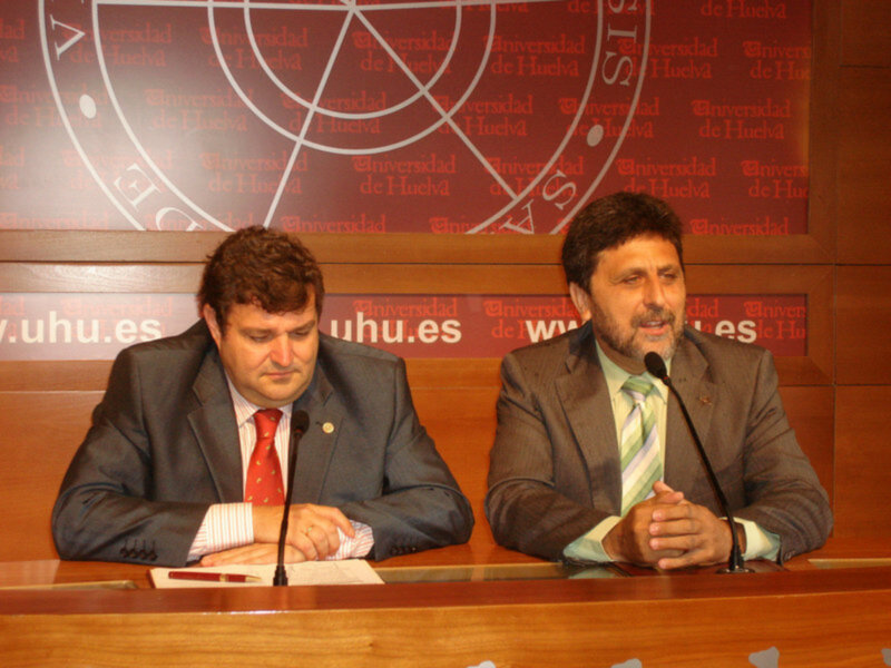 La Universidad Pablo de Olavide y la Universidad de Huelva compartirán sus servicios bibliotecarios